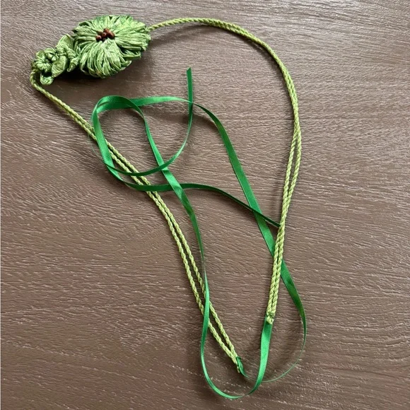 NWOT J. Crew Green Raffia Flower Ribbon Belt, one size - Picture 2 of 3